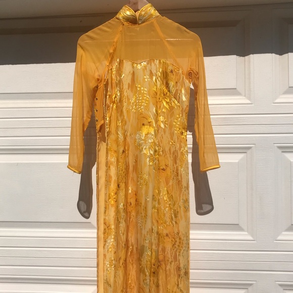 Vintage yellow Qi Pao dress - Picture 3 of 9